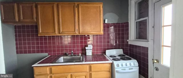 3238 RAVENWOOD AVE, Baltimore, MD 21213