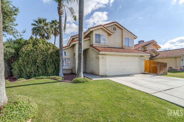 5200 Silver Crossing Street, Bakersfield, CA 93313