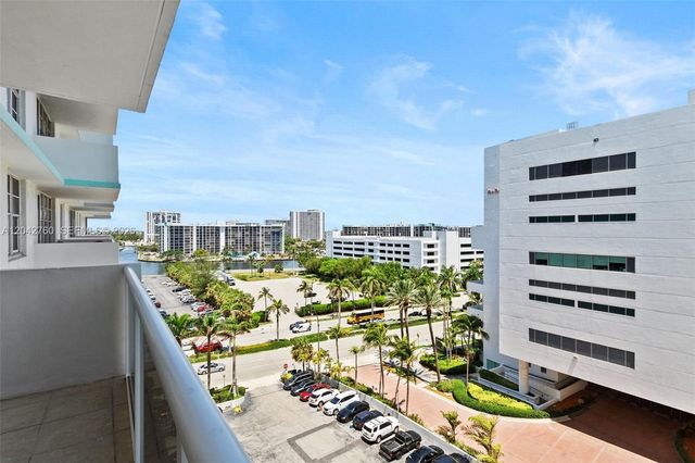 3725 S Ocean Drive 921, Hollywood, FL 33019