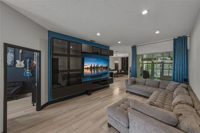 1808 TANGLEDVINE DRIVE, Wesley Chapel, FL 33543