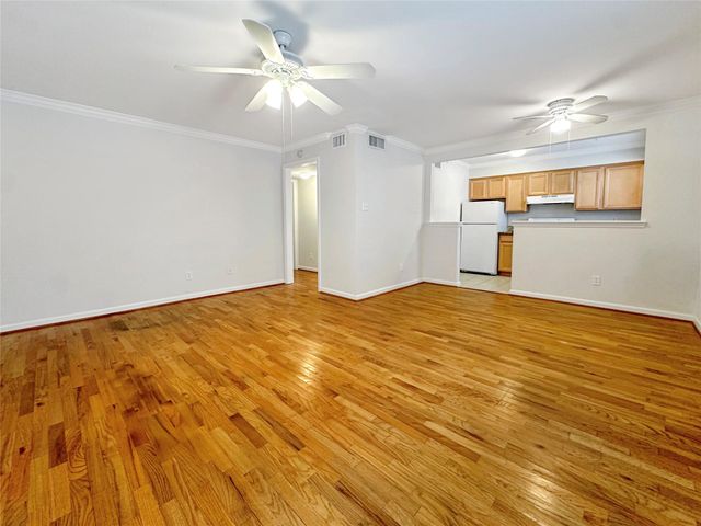 1520 Yale Street 16, Houston, TX 77008