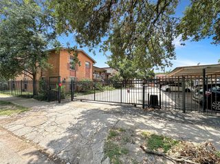 1520 Yale Street 16, Houston, TX 77008