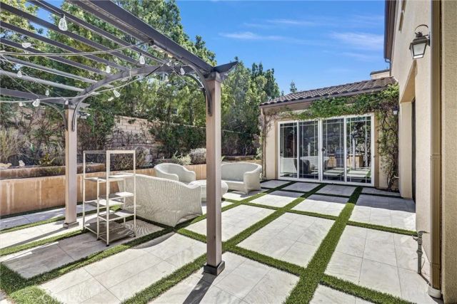 19 Dahlia, Lake Forest, CA 92630