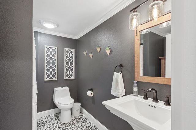 33837 Nary Red Rd, Alta, CA 95701