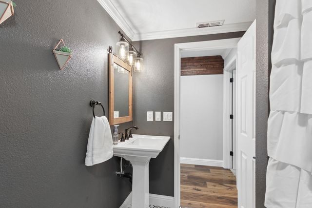 33837 Nary Red Rd, Alta, CA 95701