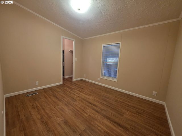 1301 SETTLERS Loop, Forest Grove, OR 97116