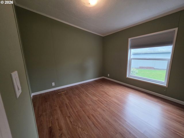 1301 SETTLERS Loop, Forest Grove, OR 97116