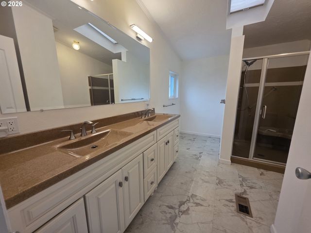 1301 SETTLERS Loop, Forest Grove, OR 97116