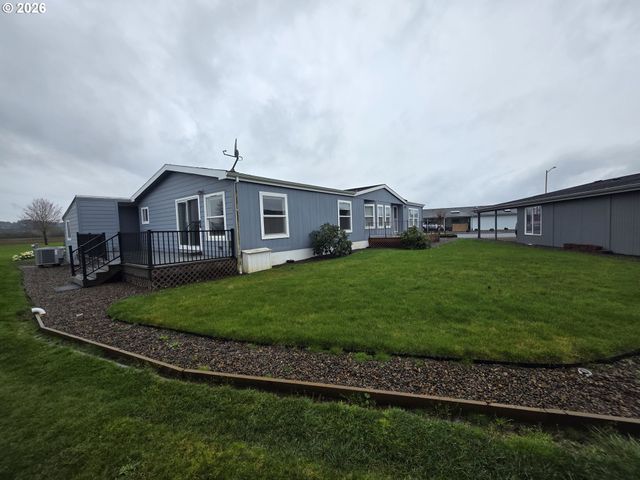1301 SETTLERS Loop, Forest Grove, OR 97116
