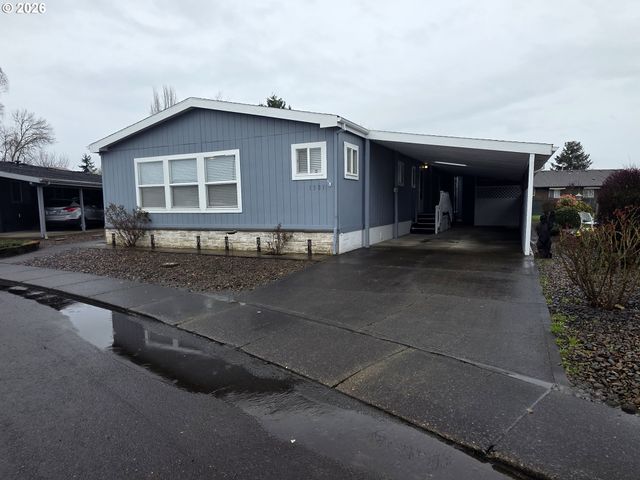 1301 SETTLERS Loop, Forest Grove, OR 97116