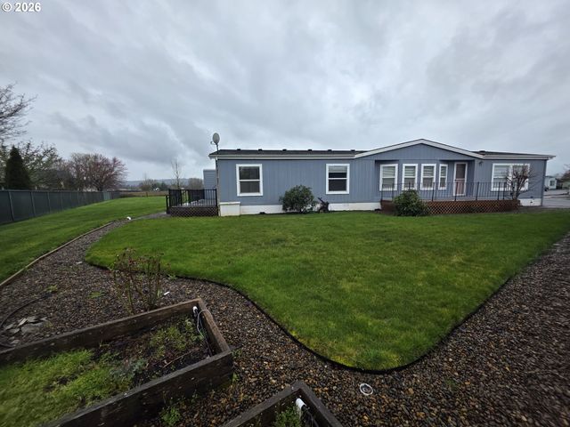 1301 SETTLERS Loop, Forest Grove, OR 97116