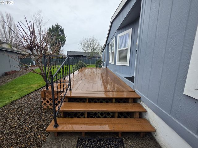 1301 SETTLERS Loop, Forest Grove, OR 97116