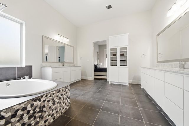5735 Genoa Springs Lane, Sugar Land, TX 77479