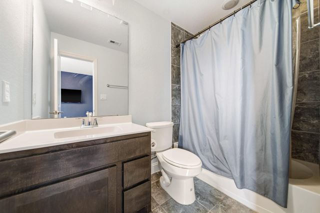 5735 Genoa Springs Lane, Sugar Land, TX 77479