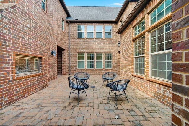 5735 Genoa Springs Lane, Sugar Land, TX 77479