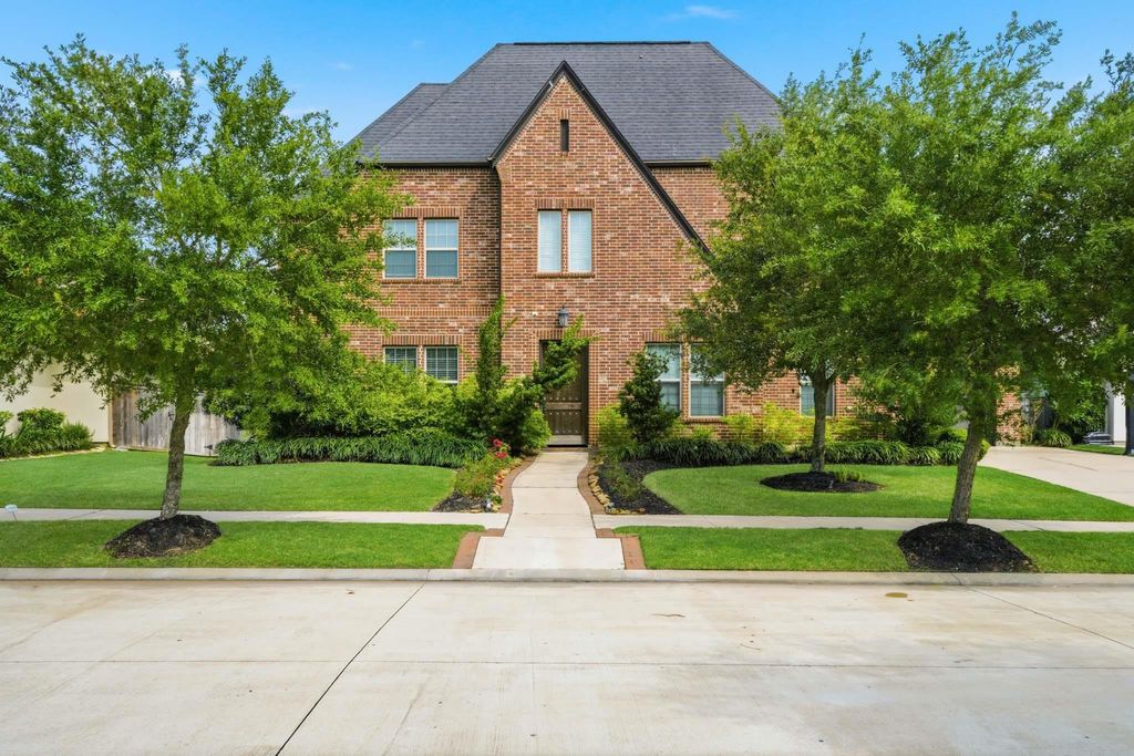 5735 Genoa Springs Lane, Sugar Land, TX 77479