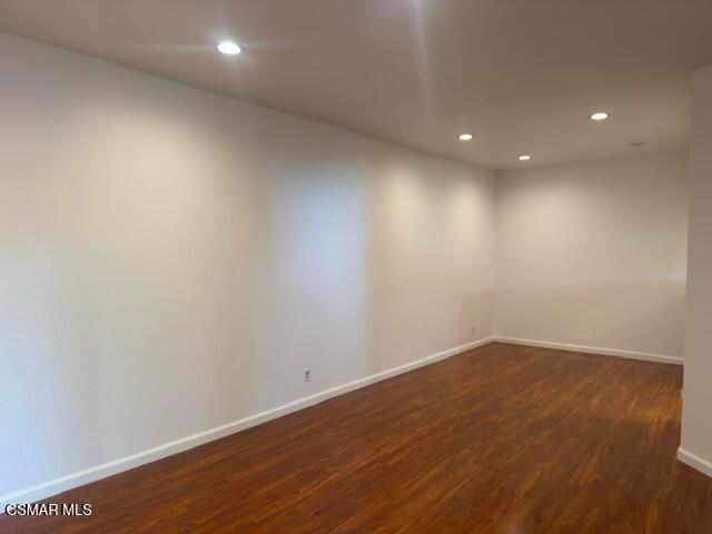 688 Indian Oak Lane 107, Oak Park, CA 91377