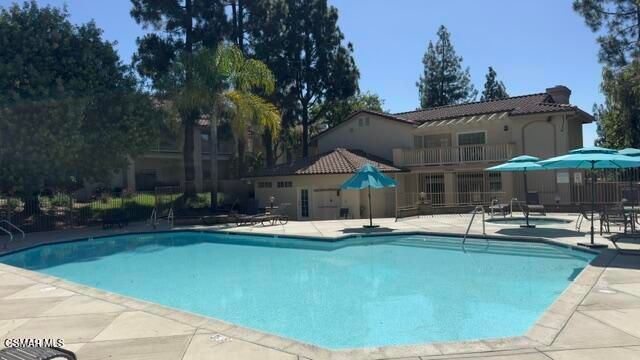688 Indian Oak Lane 107, Oak Park, CA 91377