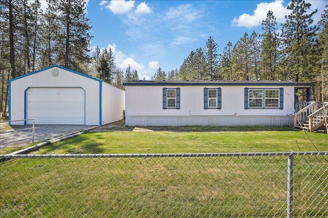 15521 W Charles Rd, Nine Mile Falls, WA 99026
