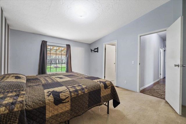 15521 W Charles Rd, Nine Mile Falls, WA 99026