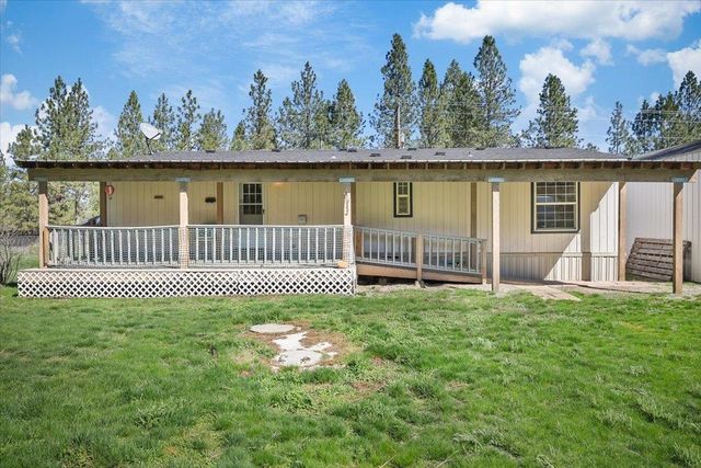 15521 W Charles Rd, Nine Mile Falls, WA 99026