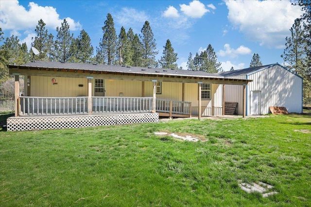 15521 W Charles Rd, Nine Mile Falls, WA 99026