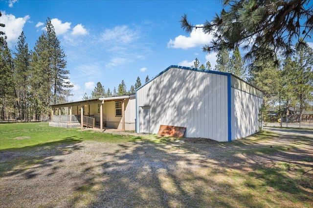15521 W Charles Rd, Nine Mile Falls, WA 99026