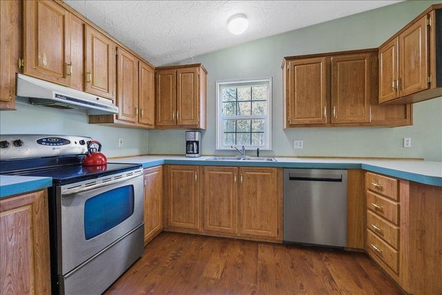 15521 W Charles Rd, Nine Mile Falls, WA 99026