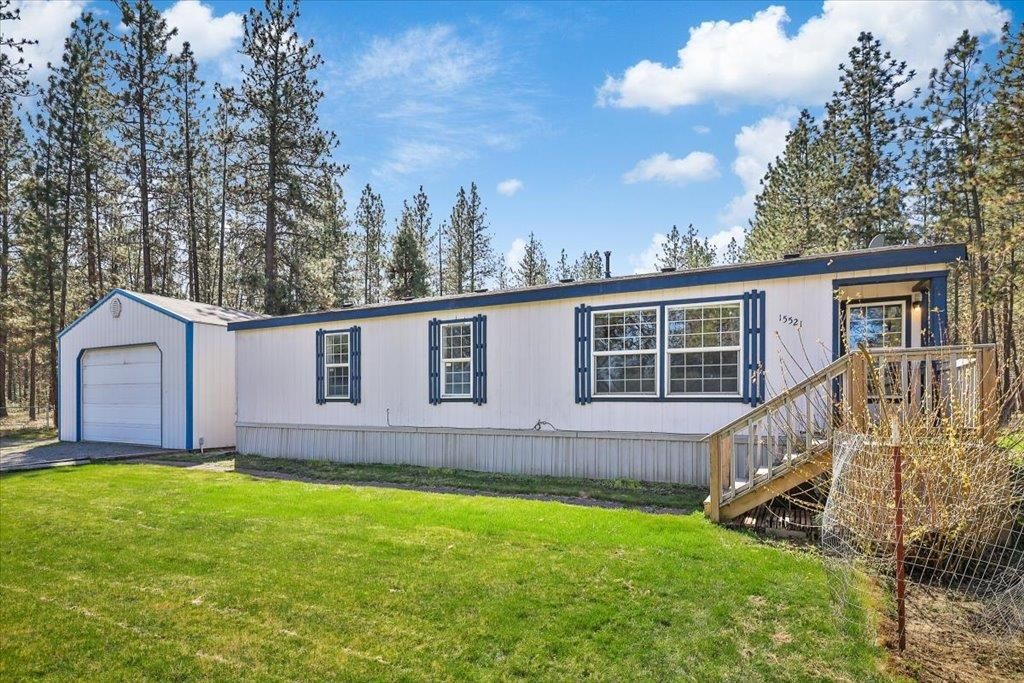 15521 W Charles Rd, Nine Mile Falls, WA 99026