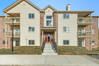 12515 Timber Creek Drive 8, Carmel, IN 46032