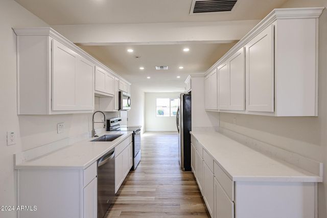 4352 E Grovers Avenue, Phoenix, AZ 85032