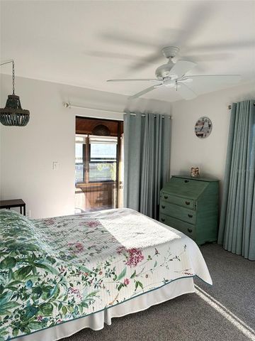 12 QUAILS RUN BOULEVARD 12, Englewood, FL 34223