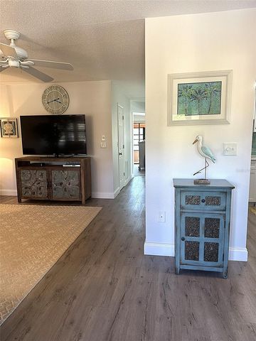 12 QUAILS RUN BOULEVARD 12, Englewood, FL 34223