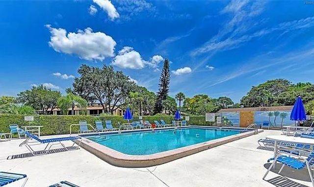 12 QUAILS RUN BOULEVARD 12, Englewood, FL 34223