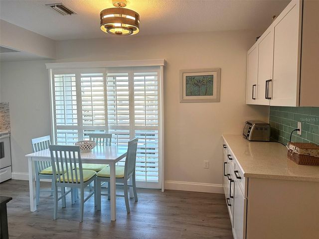 12 QUAILS RUN BOULEVARD 12, Englewood, FL 34223