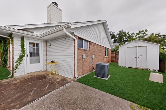 5548 Village Green Drive, Mesquite, TX 75150