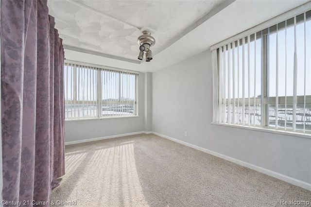 8900 E Jefferson Avenue 112, Detroit, MI 48214