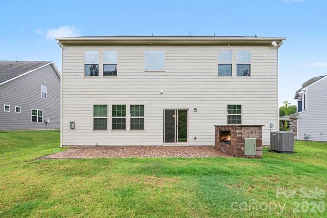 16846 Cozy Cove Road, Charlotte, NC 28278