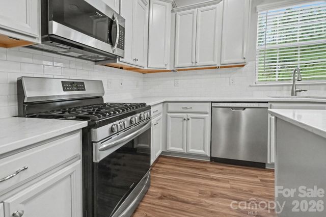 16846 Cozy Cove Road, Charlotte, NC 28278