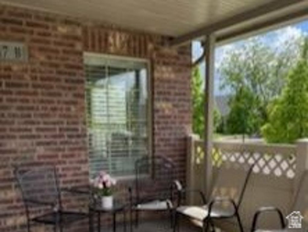 Image 3 of property listing at 317 S 450 W #B, Springville, UT 84663