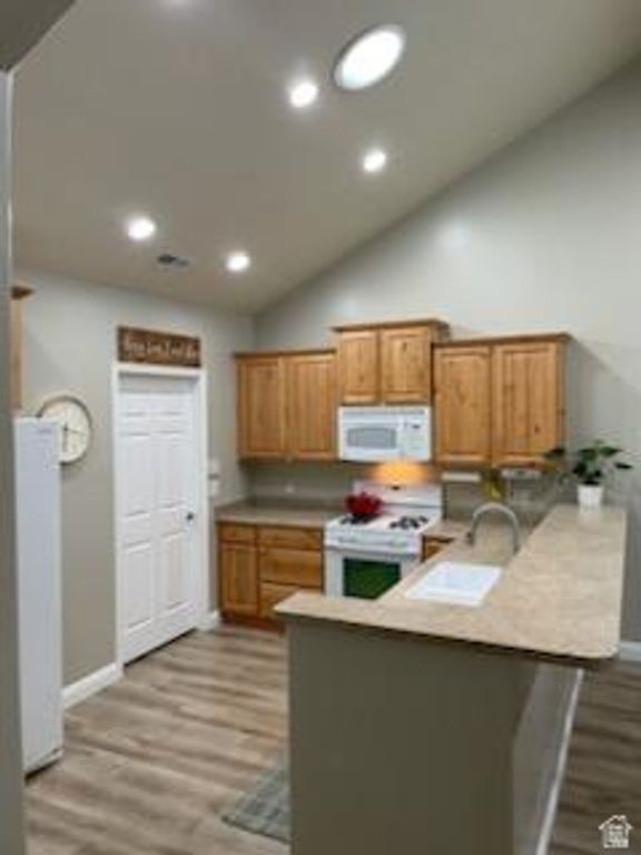 Image 7 of property listing at 317 S 450 W #B, Springville, UT 84663