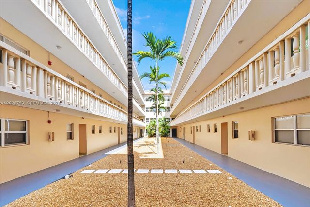 410 SE 2nd St 114, Hallandale Beach, FL 33009