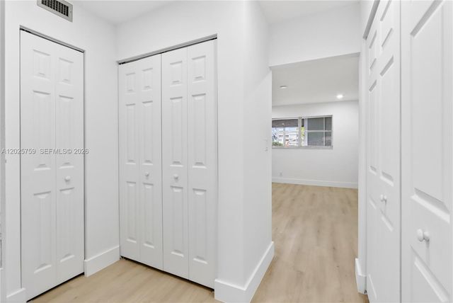 410 SE 2nd St 114, Hallandale Beach, FL 33009