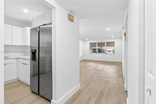 410 SE 2nd St 114, Hallandale Beach, FL 33009