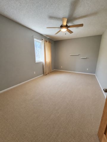 915 Ferndale Street S, Maplewood, MN 55119