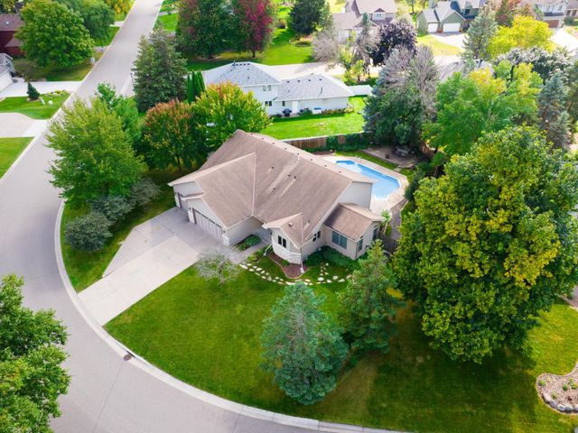 915 Ferndale Street S, Maplewood, MN 55119