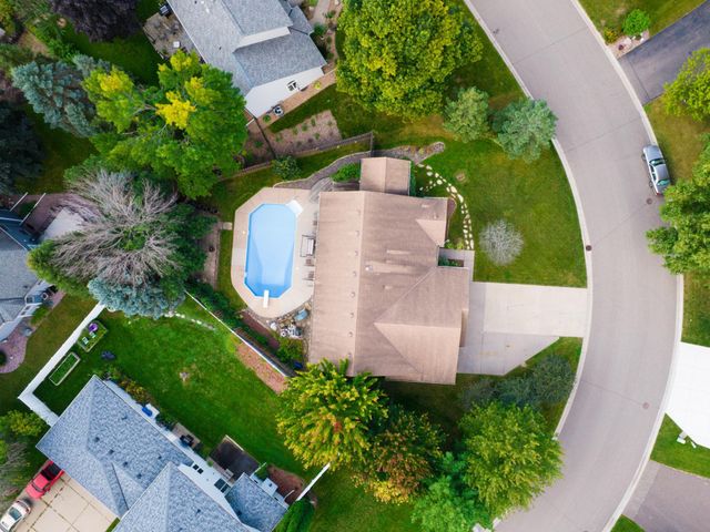 915 Ferndale Street S, Maplewood, MN 55119