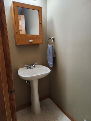 915 Ferndale Street S, Maplewood, MN 55119