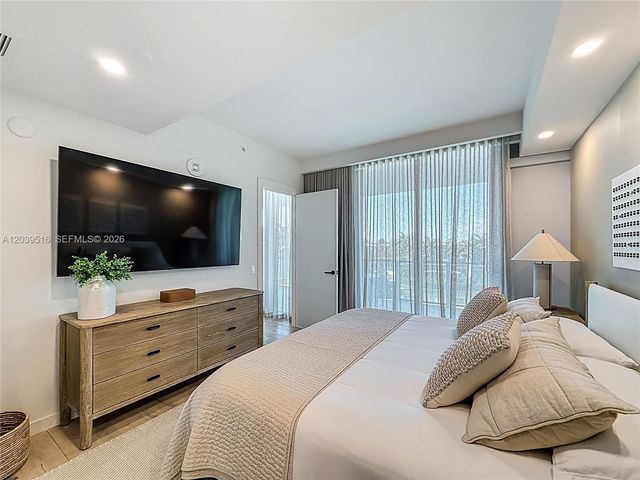350 Ocean Dr 305N, Key Biscayne, FL 33149