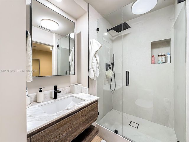 350 Ocean Dr 305N, Key Biscayne, FL 33149